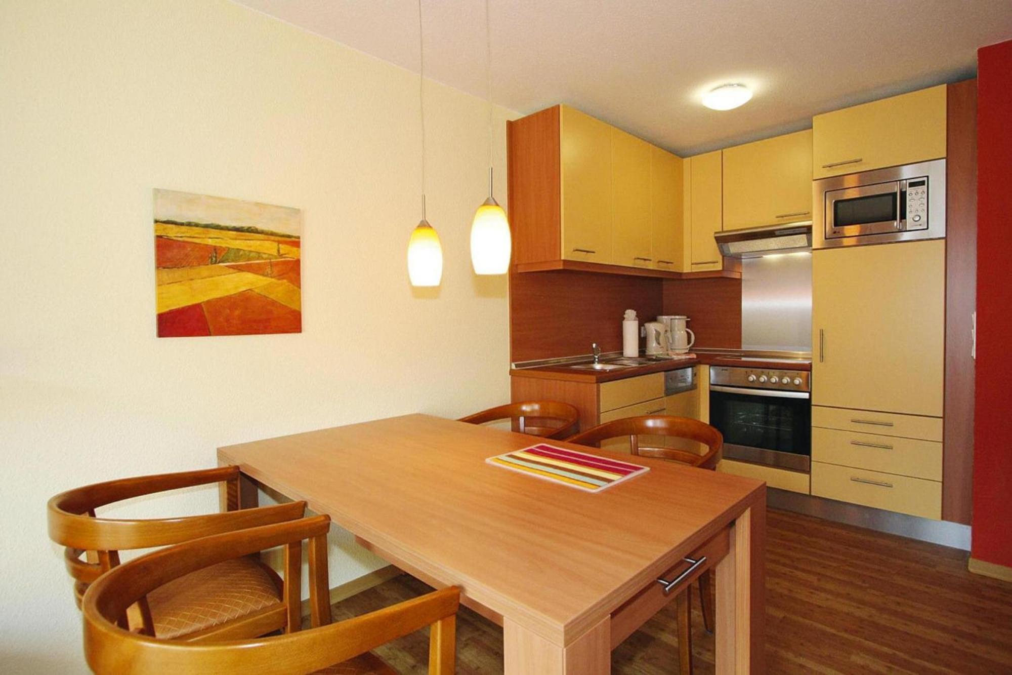 Apartment In Burhave With A Shared Pool エクステリア 写真